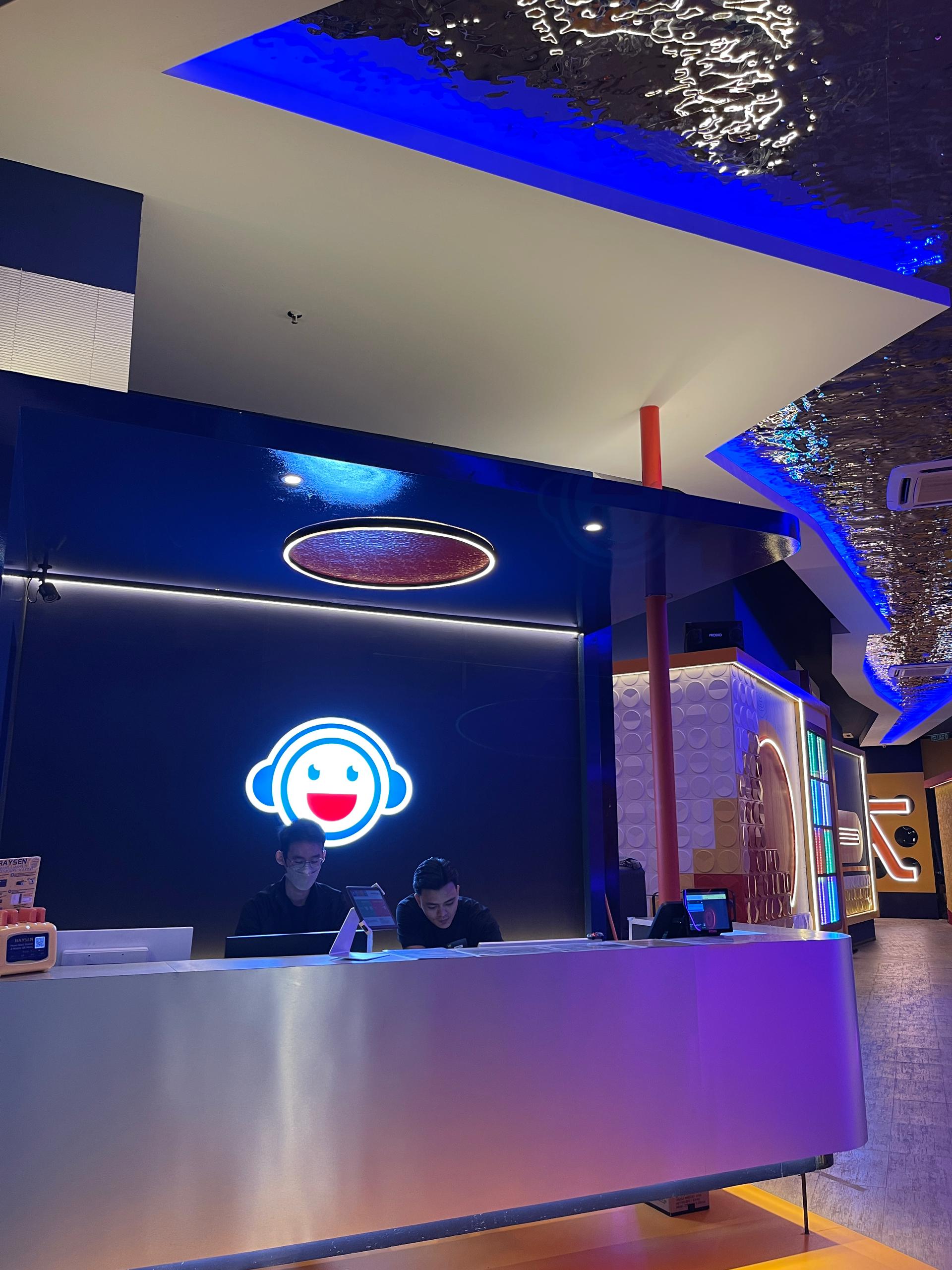 courtyard ss15, pj Loud Speaker